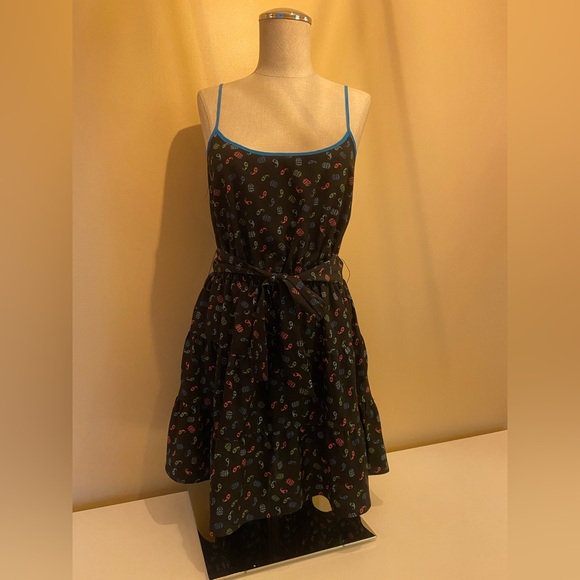 Stylish Black Dress with Blue paisley Accents belted dress size SP SUMMER DRESS - Picture 2 of 6